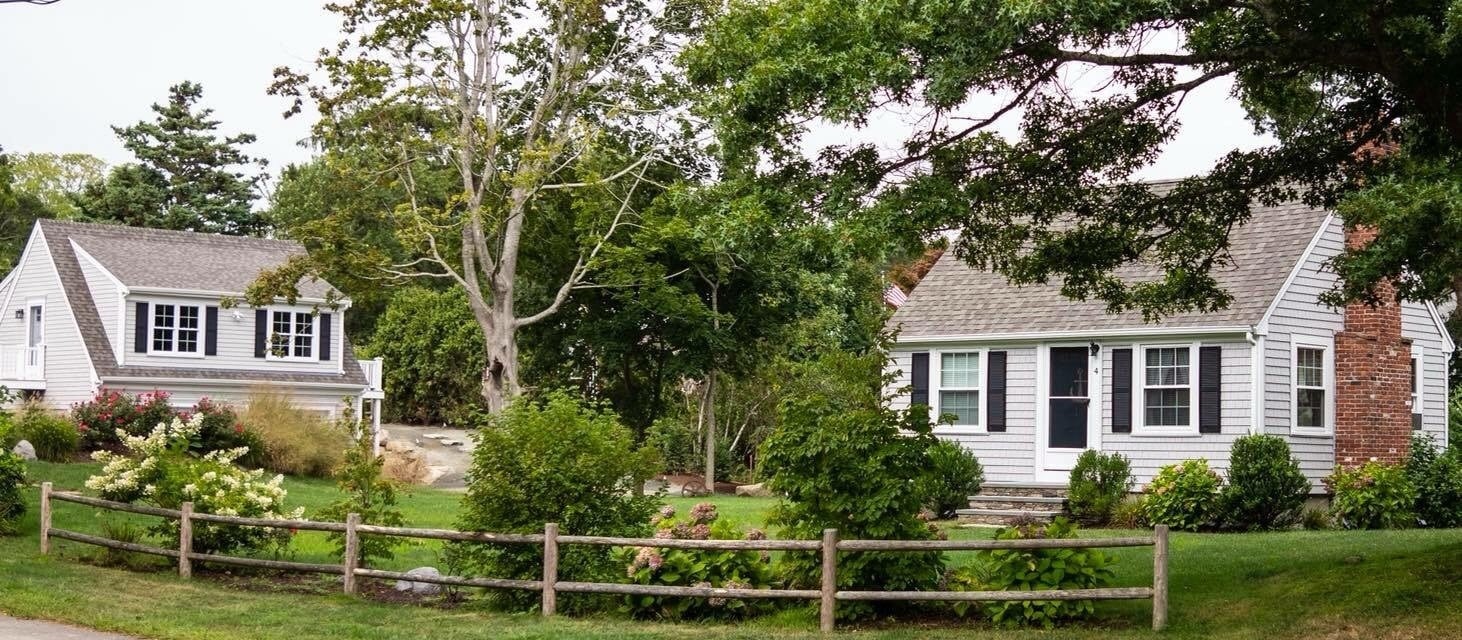 Hyannis Harbor Carriage House